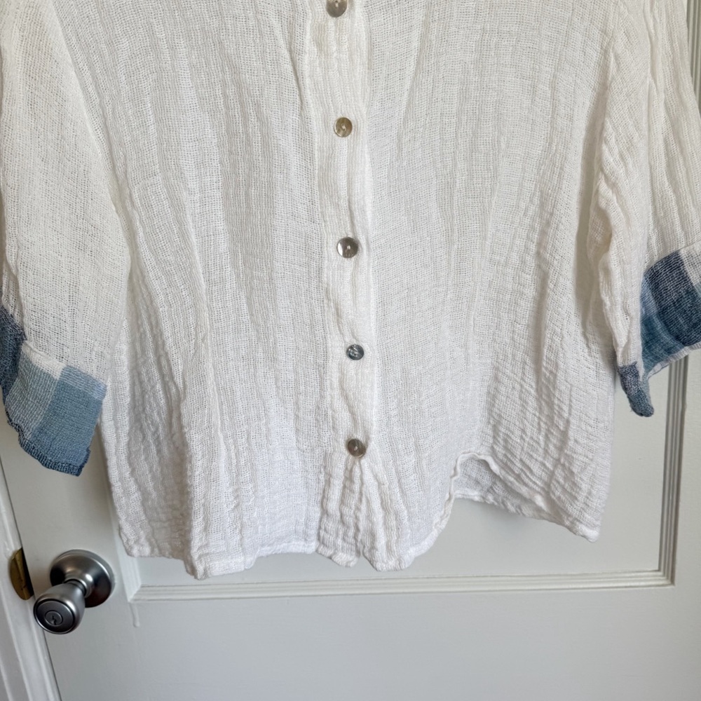 Marilu White Linen Button Up Sheer Blouse With Blue Accents - Picture 5 of 9